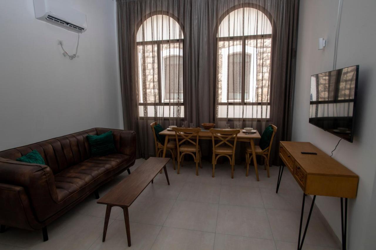 Vintage Aparthotel Haifa Exteriör bild